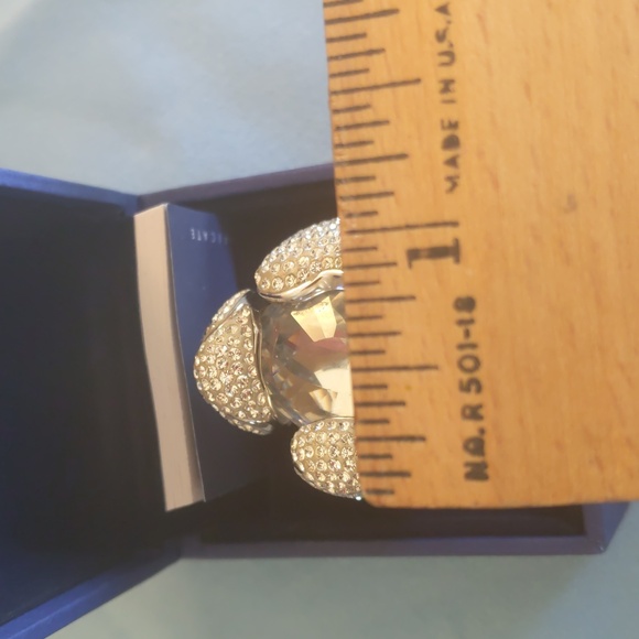 Swarovski Large Silver Flower Ring - Picture 14 of 15
